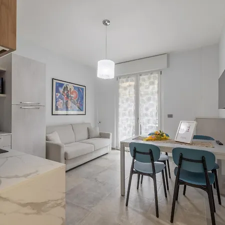 Five Minutes Walk By Wonderful Italy Apartment *