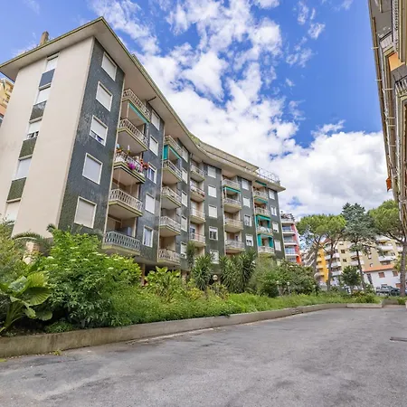 Five Minutes Walk By Wonderful Italy Apartment
